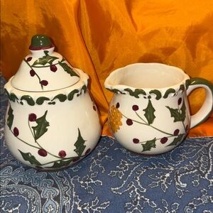 Lower Price!!!!  Festive  Holly Ceramic Sugar Bowl and Creamer Set